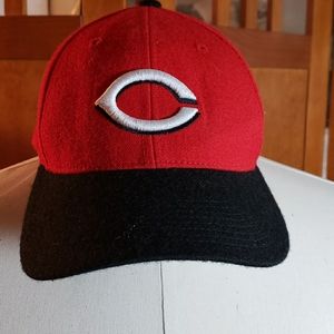 Cincinnati Reds Nike  baseball hat